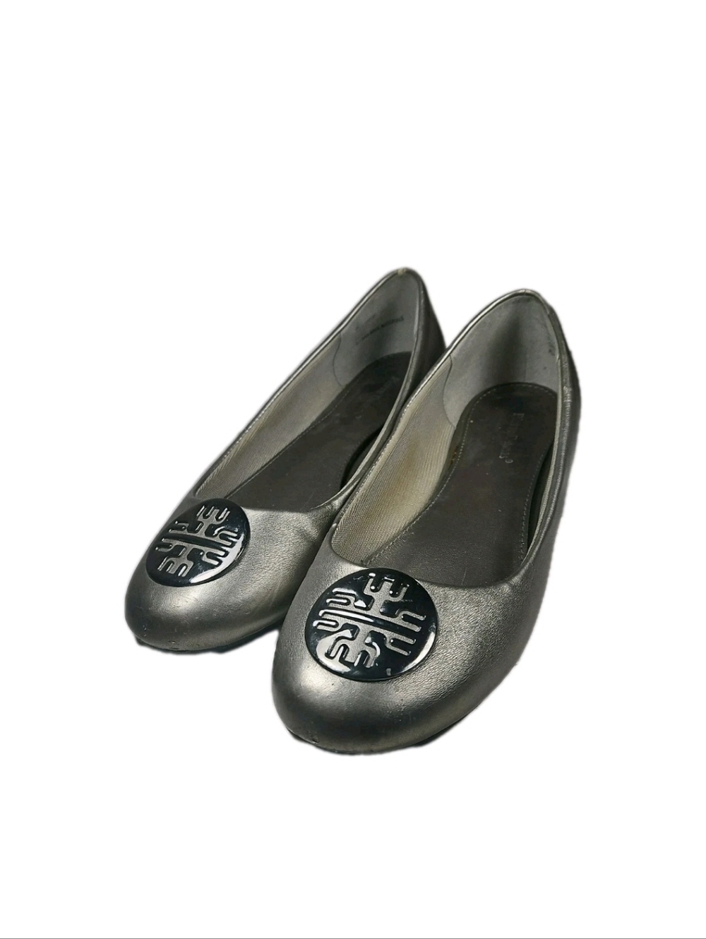 Metallic Gray Women's Ballet Flats with Decorative Medallion(7B